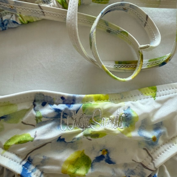 Floral Ruffle Bikini Set - Picture 3 of 5